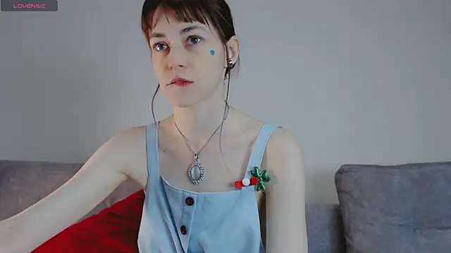 Amina Barbarian online show from December 17, 2024, 2:22 pm