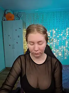 D0nna  online show from May 1, 2026, 1:43 am