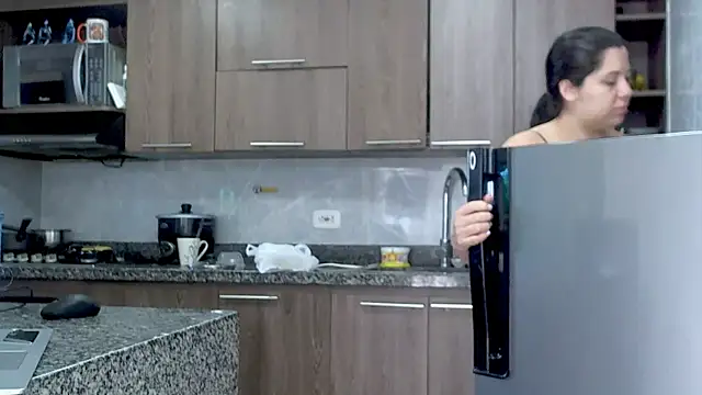 Snapshot of adan_eva960 chatting on September 21, 2025, 2:08 pm adan eva960 online show from September 21, 2025, 2:08 pm