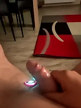 Szeltolo001 online show from March 12, 2026, 2:07 am