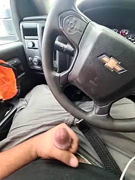 GILBERTHOR92 online show from November 26, 2025, 7:04 pm