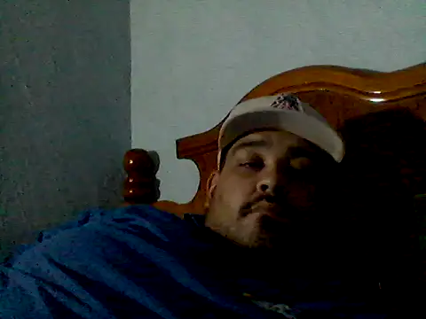 GILBERTHOR92 online show from February 14, 2026, 5:04 am