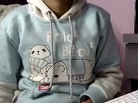 momo lov online show from December 20, 2024, 7:22 am