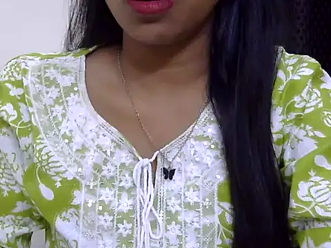 momo lov online show from March 22, 2025, 6:22 am