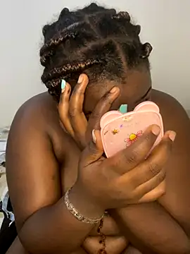 sweet18creamybigpussy online show from November 9, 2025, 9:02 pm