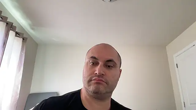 SluggishChase99 online show from May 28, 2026, 1:41 pm