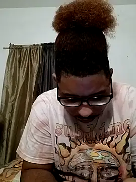 Snapshot of Dj-yefri-pauta chatting on February 1, 2025, 11:48 pm Dj-yefri-pauta online show from February 1, 2025, 11:48 pm