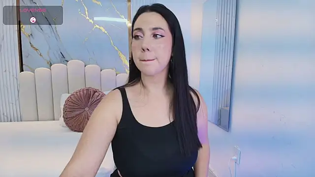 dahianthompson online show from January 21, 2025, 4:21 am