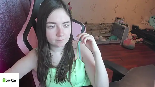 Snapshot of Crazy_forest_fairy chatting on February 1, 2026, 9:02 pm Crazy forest fairy online show from February 1, 2026, 9:02 pm