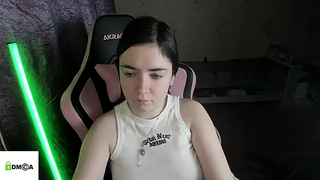 Snapshot of Crazy_forest_fairy chatting on April 6, 2026, 3:04 am Crazy forest fairy online show from April 6, 2026, 3:04 am