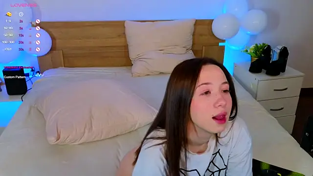 Hayle Hill online show from February 24, 2025, 5:00 am