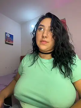 scarlett queen56 online show from March 17, 2026, 6:28 am