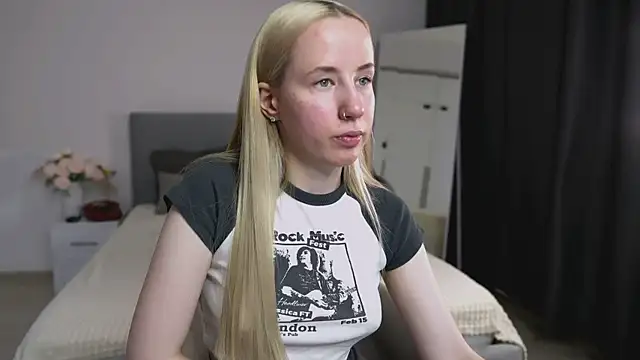 Cassie Kelman online show from November 14, 2025, 9:13 pm