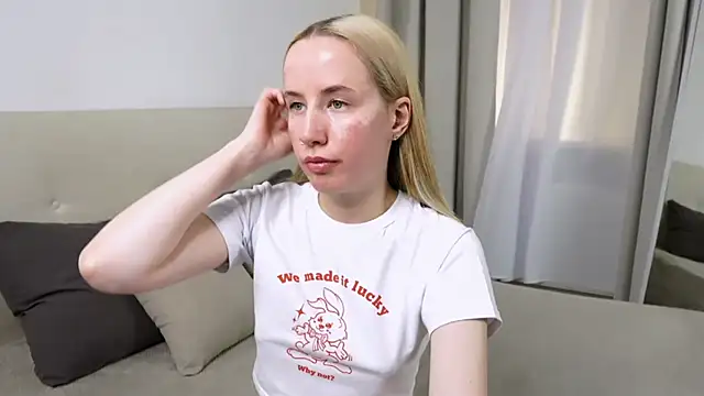 Cassie Kelman online show from December 2, 2025, 9:54 pm