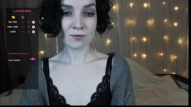 TinaWince online show from December 13, 2024, 5:05 am