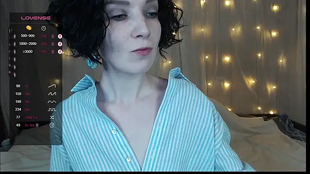 TinaWince online show from December 19, 2024, 5:07 am