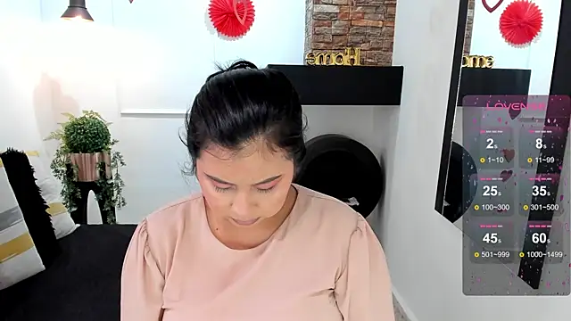  alaiasmile  online show from February 17, 2025, 7:31 pm