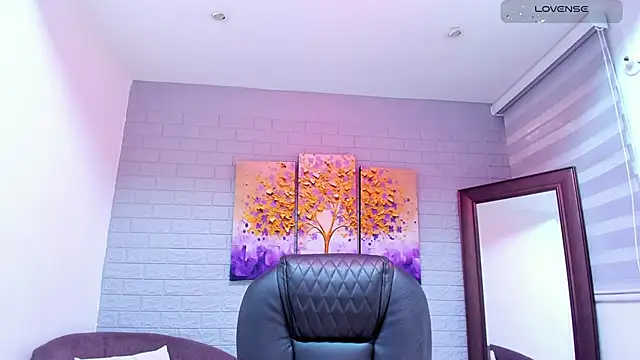 Snapshot of _alaiasmile_ chatting on May 4, 2026, 7:32 pm alaiasmile online show from May 4, 2026, 7:32 pm