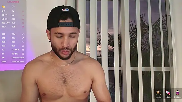 Valentinoford online show from February 12, 2025, 11:30 pm