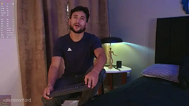 Valentinoford online show from September 23, 2025, 8:45 pm