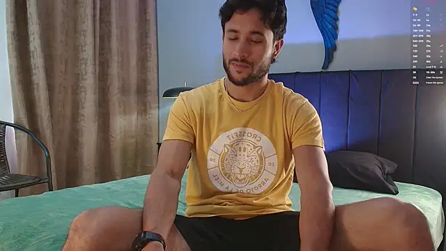 Snapshot of Valentinoford chatting on February 2, 2026, 10:08 pm Valentinoford online show from February 2, 2026, 10:08 pm