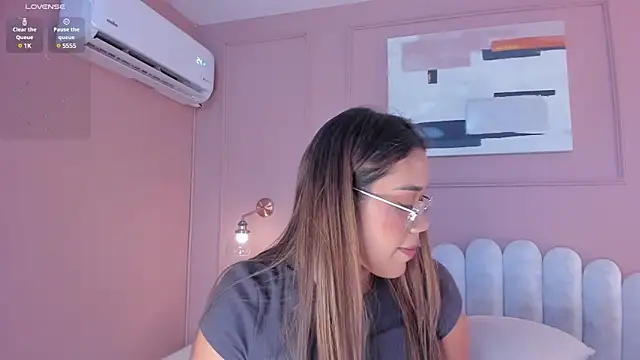 Snapshot of mara_brooks chatting on February 16, 2025, 6:10 pm mara brooks online show from February 16, 2025, 6:10 pm