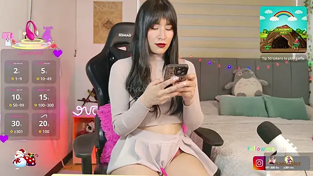 Snapshot of _thaeltaylor chatting on November 4, 2025, 4:50 pm thaeltaylor online show from November 4, 2025, 4:50 pm