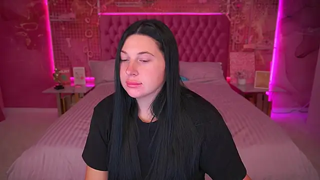 ArianaDarkk online show from October 17, 2025, 7:49 pm