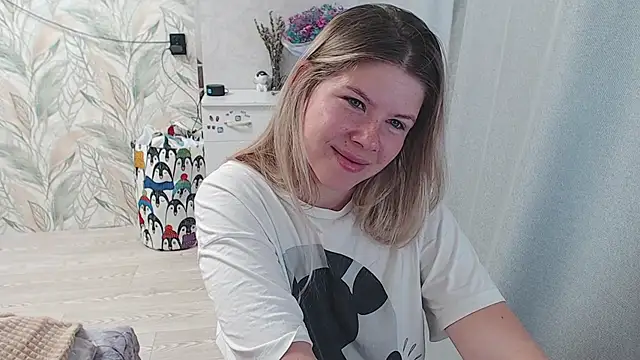 MelissaXKinky online show from September 22, 2025, 2:57 am