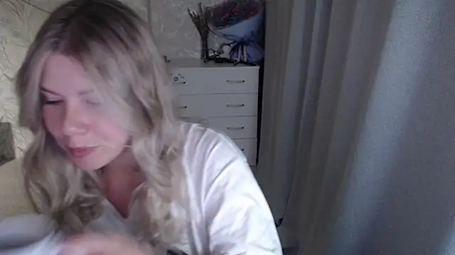 MelissaXKinky online show from September 28, 2025, 5:40 pm