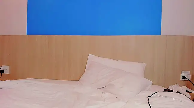 Snapshot of sexntease chatting on January 3, 2025, 1:25 pm sexntease online show from January 3, 2025, 1:25 pm