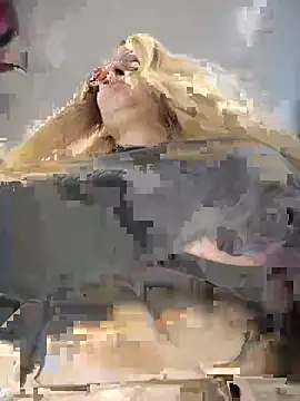 Teya moon  online show from January 9, 2025, 10:41 am