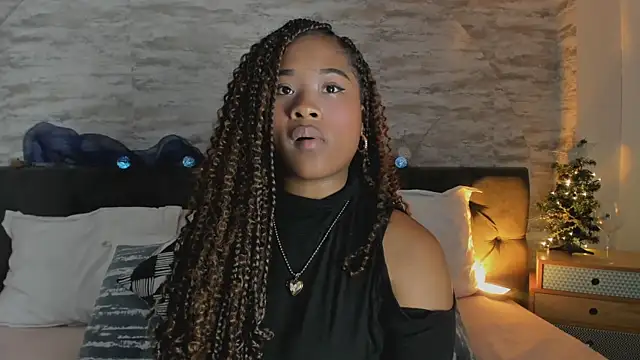 Snapshot of Anneth__M chatting on December 22, 2025, 7:33 pm Anneth M online show from December 22, 2025, 7:33 pm