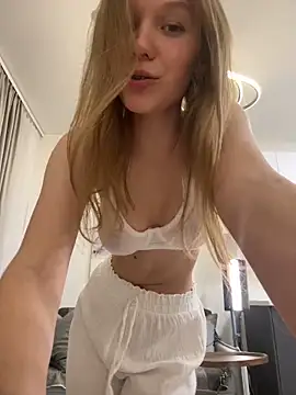 Snapshot of Ketitull chatting on January 6, 2025, 6:20 pm Ketitull online show from January 6, 2025, 6:20 pm