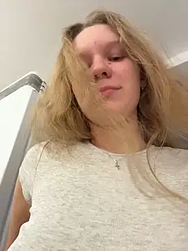 Ketitull online show from December 22, 2025, 7:00 pm