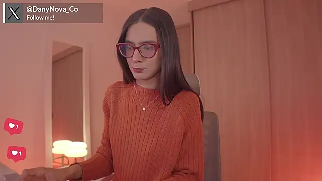 Snapshot of DanyNova_Co chatting on February 15, 2026, 9:11 pm DanyNova Co online show from February 15, 2026, 9:11 pm