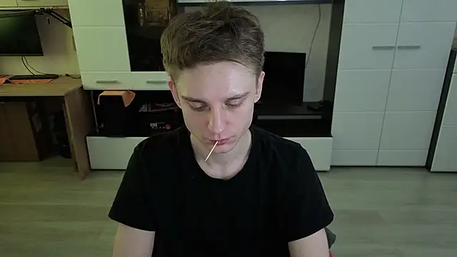 angryzan online show from March 17, 2026, 9:01 am