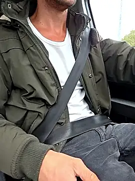 Zeefy online show from September 24, 2025, 1:25 pm