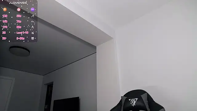 MakiimaStar online show from October 9, 2025, 4:54 am