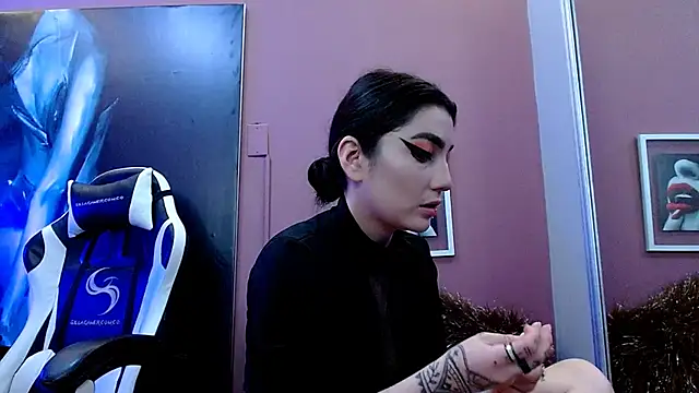 sophy rock online show from February 13, 2025, 1:37 pm