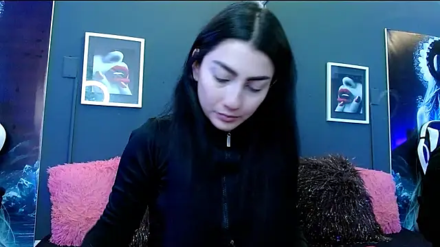 sophy rock online show from March 18, 2025, 2:15 pm