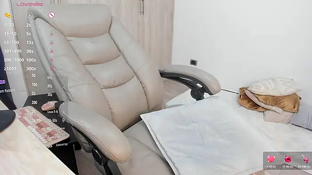 Snapshot of _miamadison chatting on February 21, 2026, 3:29 am miamadison online show from February 21, 2026, 3:29 am