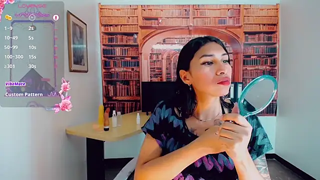 khiara moretti online show from February 26, 2025, 10:42 pm