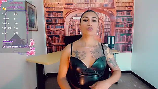 khiara moretti online show from March 11, 2025, 7:36 pm