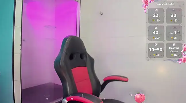 khiara moretti online show from March 12, 2025, 7:28 pm