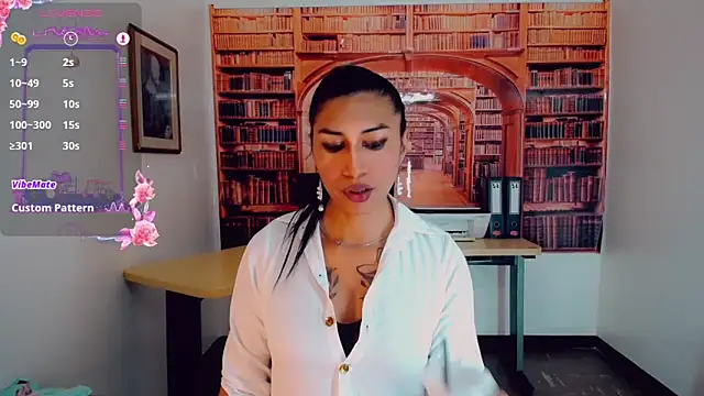 khiara moretti online show from March 13, 2025, 10:43 pm