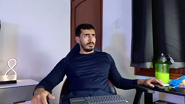 muscle ares online show from November 8, 2025, 12:22 am