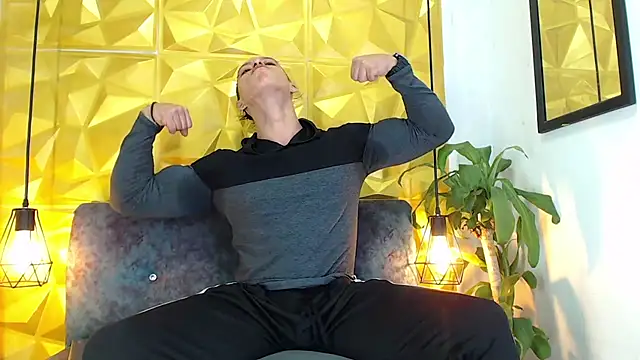 Snapshot of Baxter_Dex chatting on December 17, 2024, 4:01 am Baxter Dex online show from December 17, 2024, 4:01 am