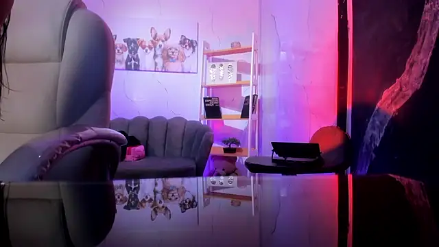 Agathaargent  online show from September 16, 2025, 4:46 am