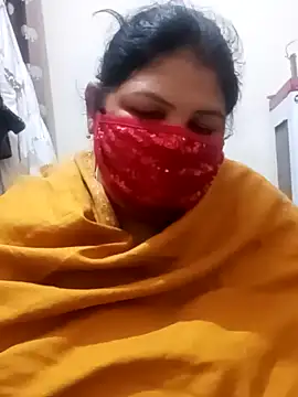 Snapshot of Shoni__ chatting on December 15, 2024, 12:51 am Shoni online show from December 15, 2024, 12:51 am